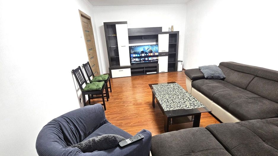 Închiriez Apartament cu 🏡 2 camere, centrală proprie, parcare, 1 Decembrie 1918 - Poză 2