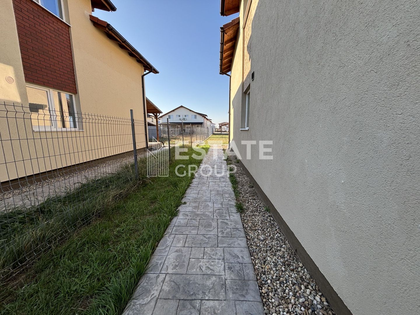 Duplex cu 4 camere in Mosnita Noua - Poză 16
