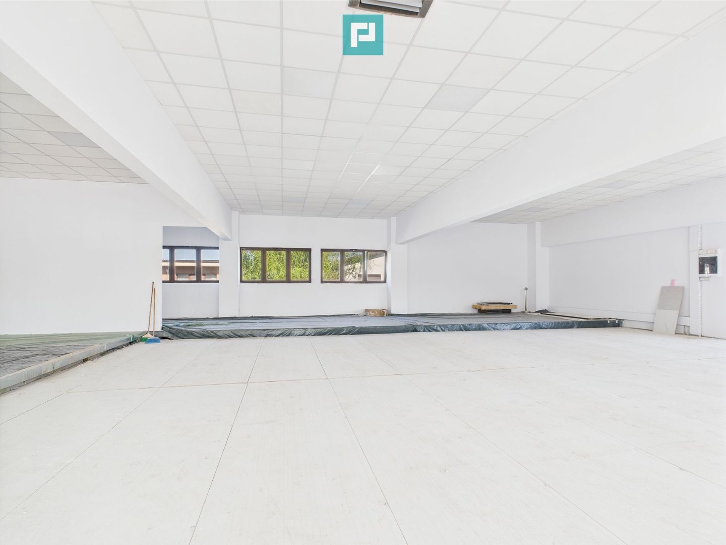 Spații Comerciale între 70 și 350 mp în Dumbrăvița - Poză 8