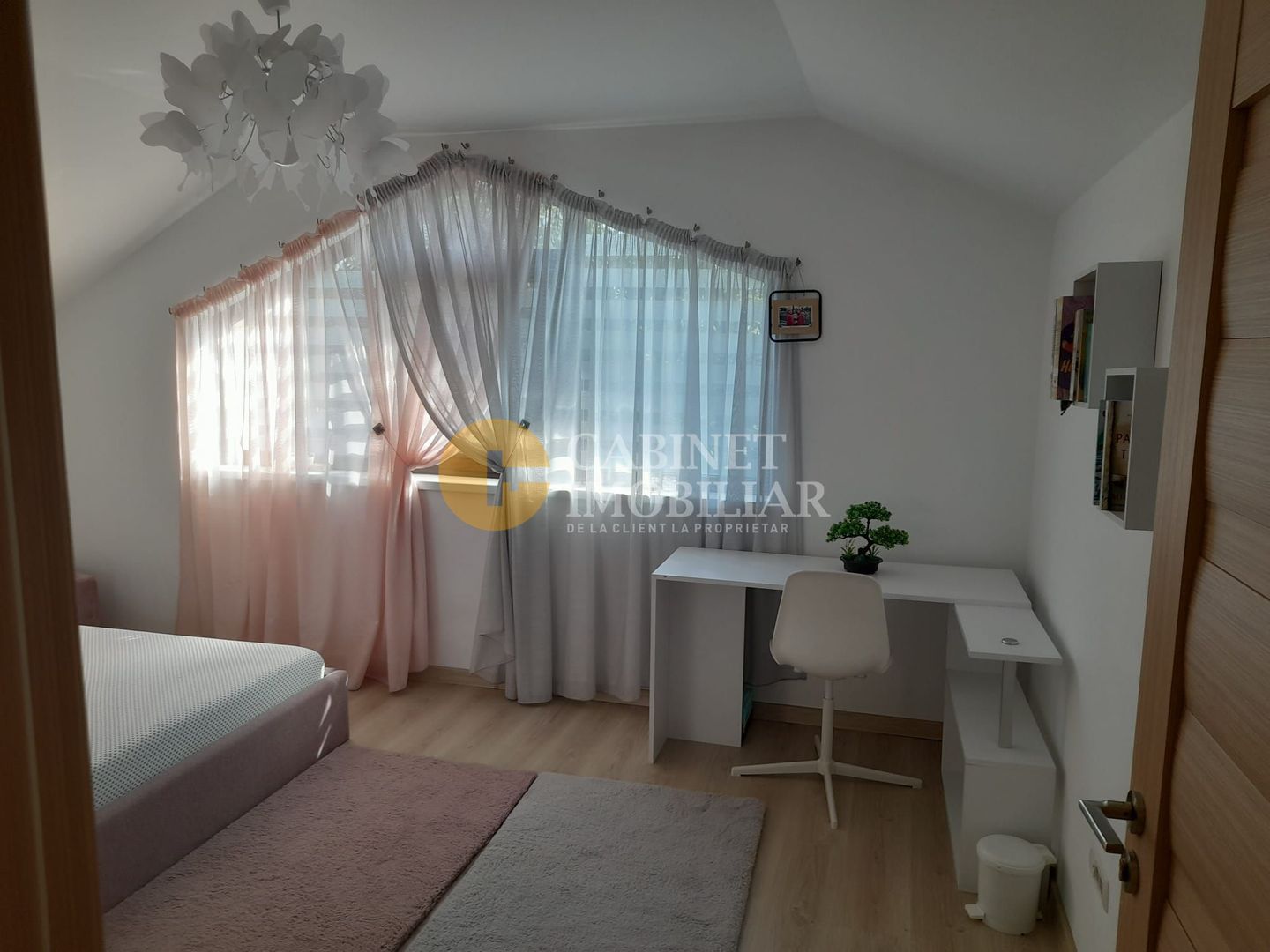 🏡 VILĂ DEOSEBITĂ - MOBILATĂ COMPLET ,  MIROSLAVA 🏡 - Poză 12