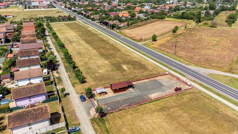 Închiriere Spațiu și Teren în Pecica – Ideal pentru Showroom - Poză 1