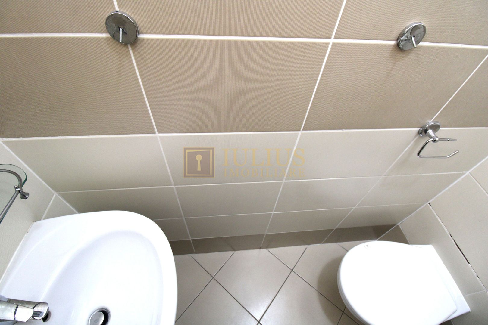 Apartament cu 3 camere in Aradului, 2 locuri de parcare - Poză 17