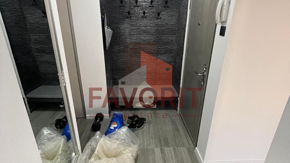 Etaj intermediar. Renovat. Mobilat si utilat - Poză 5