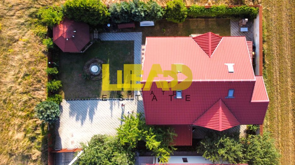 Oportunitate de achizitie vila deosebita, 250 mpu, curte 615 mp in Harman! - Poză 5