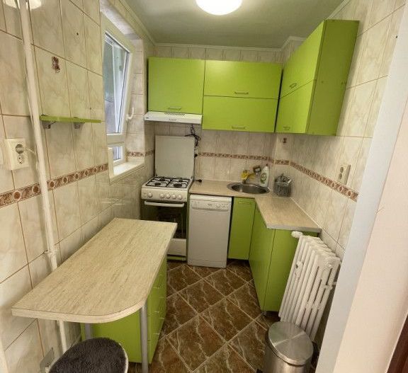 Apartament 2 camere decomandat la 7-8 minute de metrou - Poză 5
