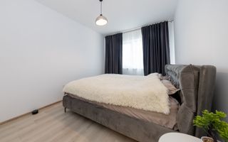 Apartament Alphaville cu vedere superba spre Tampa - Poză 15