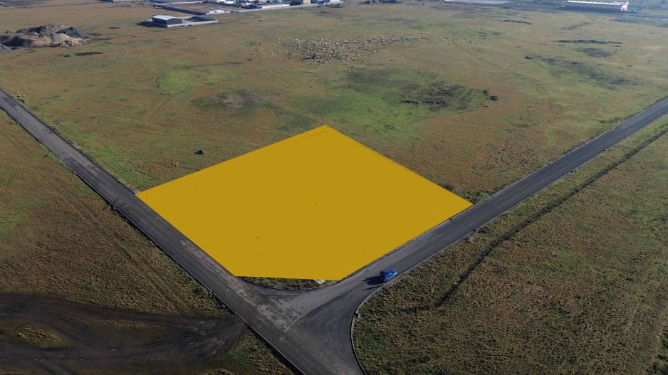 Teren de vanzare 3320 mp Arad cu PUZ si facilitați flexibile de plata - Poză 1