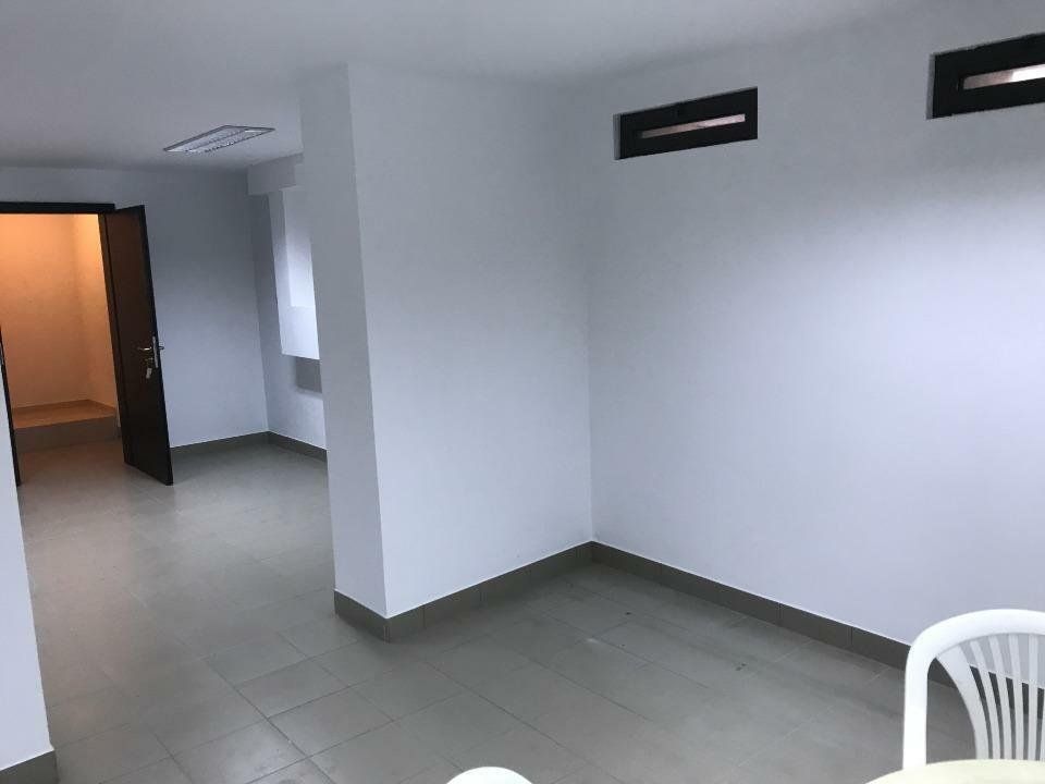 Cladire de birouri langa Metrou Stefan Cel Mare - Poză 14