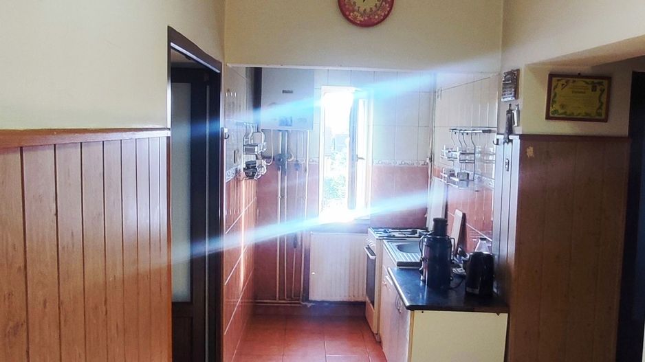 Apartament cu 3 camere in Craiter - Poză 9