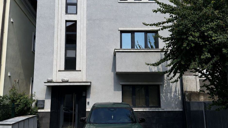 Vila 3 apartamente / 9 camere  Piata Unriii - Parcul Carol IM603 - Poză 2