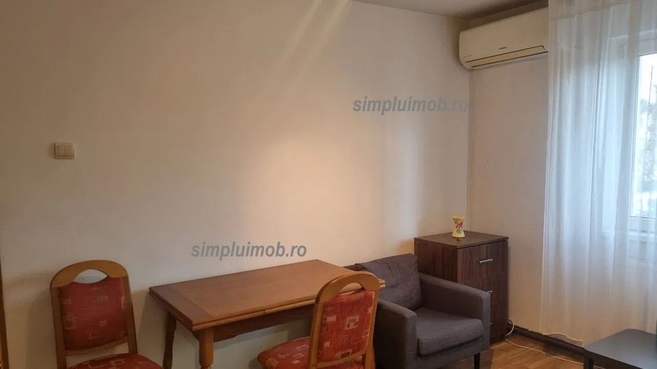 Centrala proprie 2 camere Luica Uioara Sector 4 - Poză 3