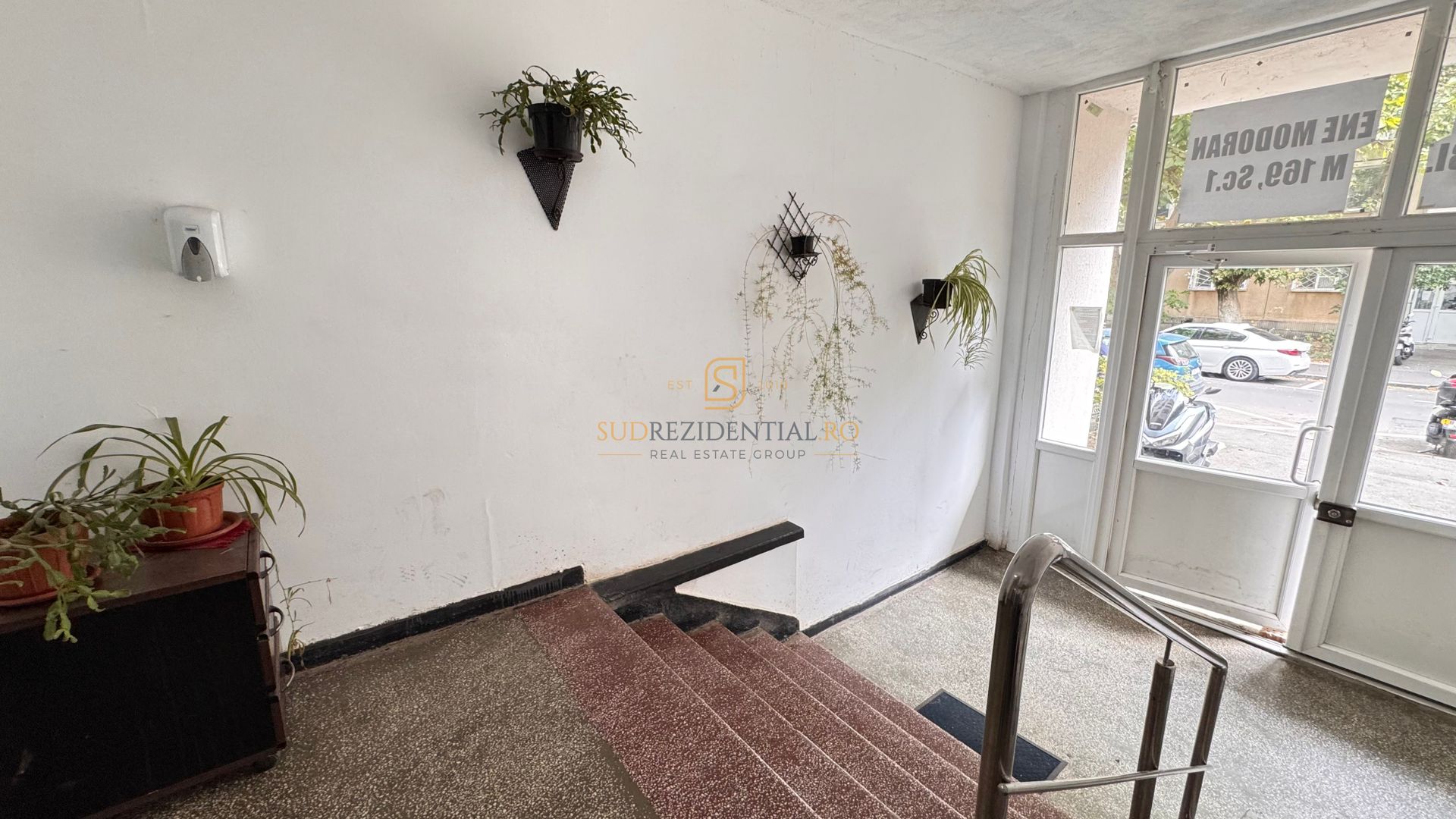 Apartament 3 camere, bloc anvelopat, etaj 7/8, Rahova, Sector 5 - Poză 2