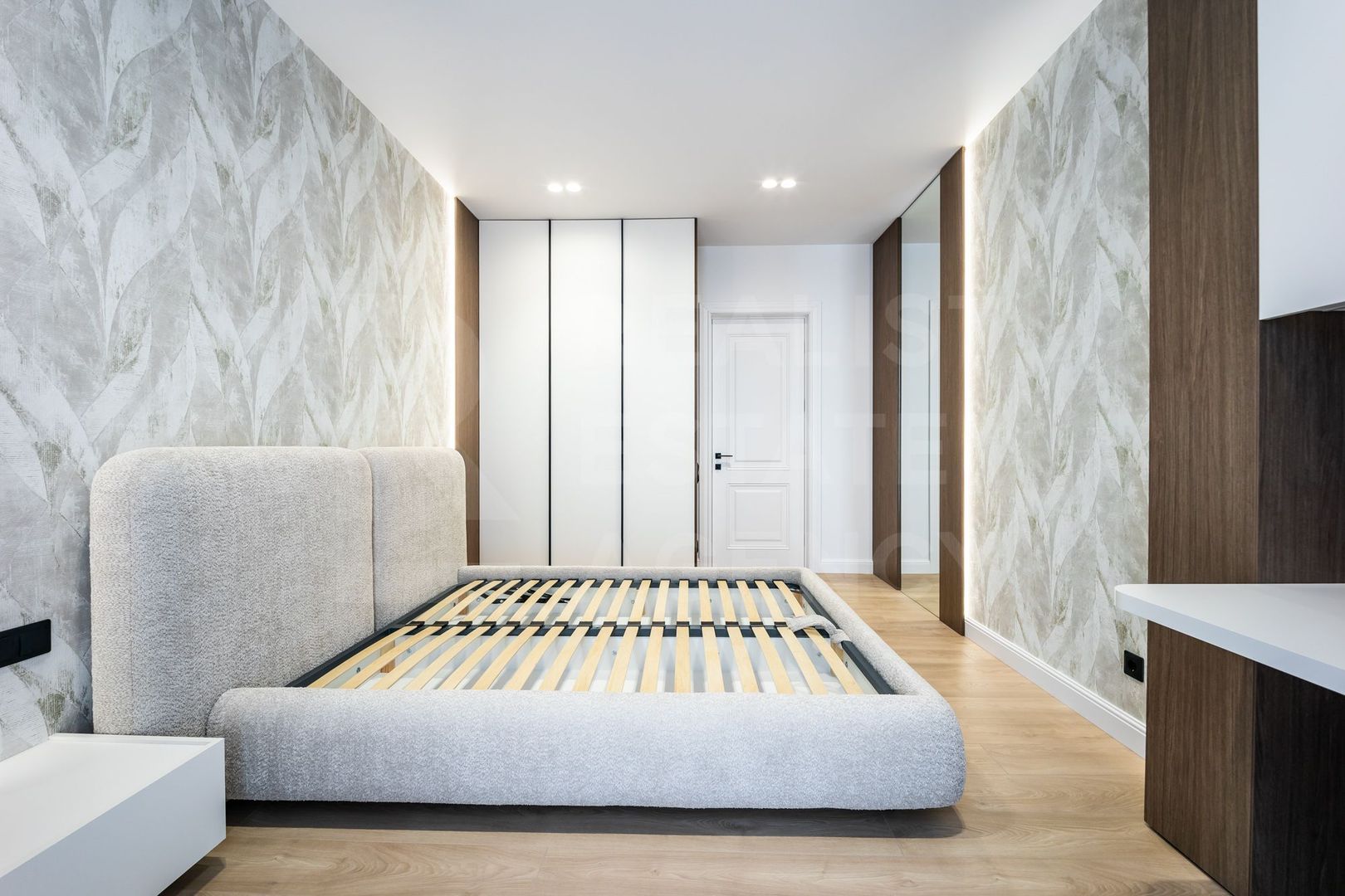 Chirie, apartament, 4 camere, Strada Universității, Centru - Poză 18