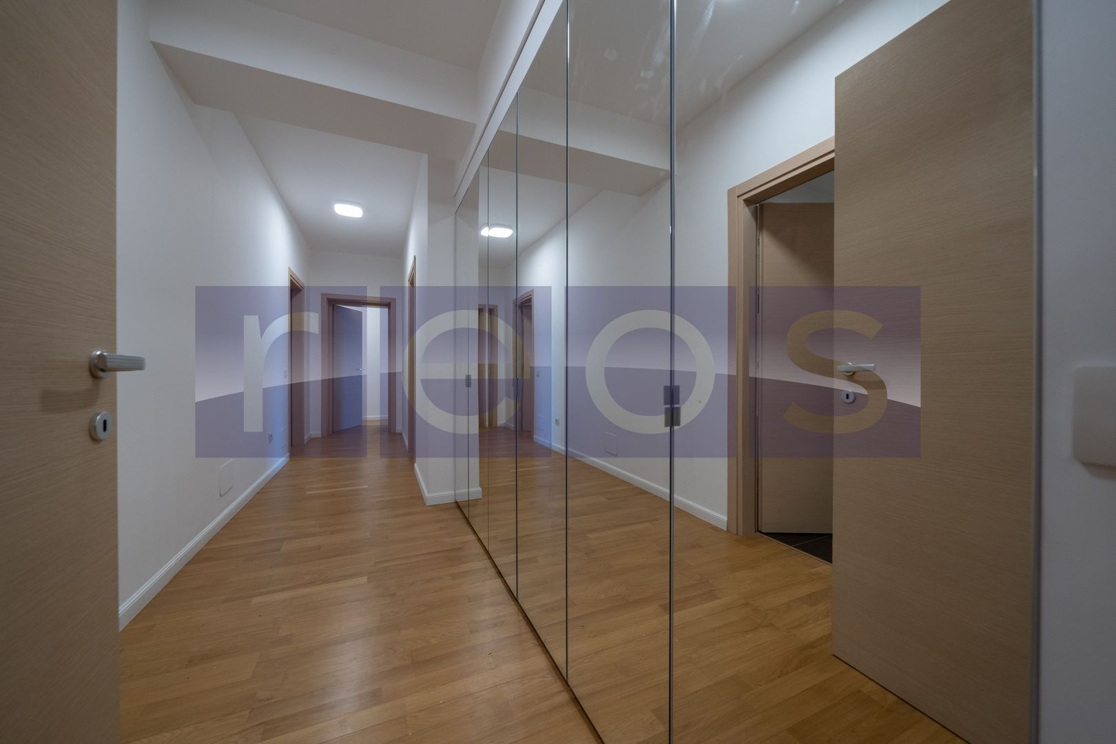 INCHIRIERE 4 CAMERE | HERASTRAU | PARCARE | MOBILAT-UTILAT LUX | 164MP - Poză 12