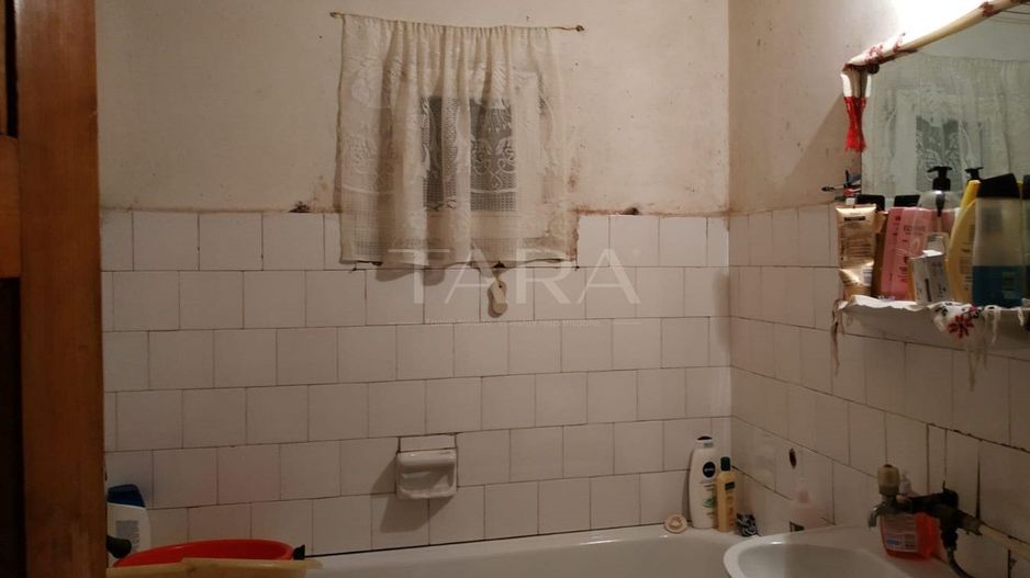 Apartament cu 3 camere, 65 mp, 2 balcoane, zonă centrală, Apahida. - Poză 4