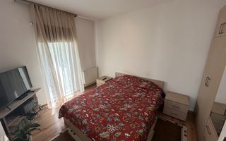 Casă / Vilă cu 5 camere zona Lunei - Poză 16