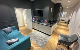 Apartament   4 camere - Poză 1