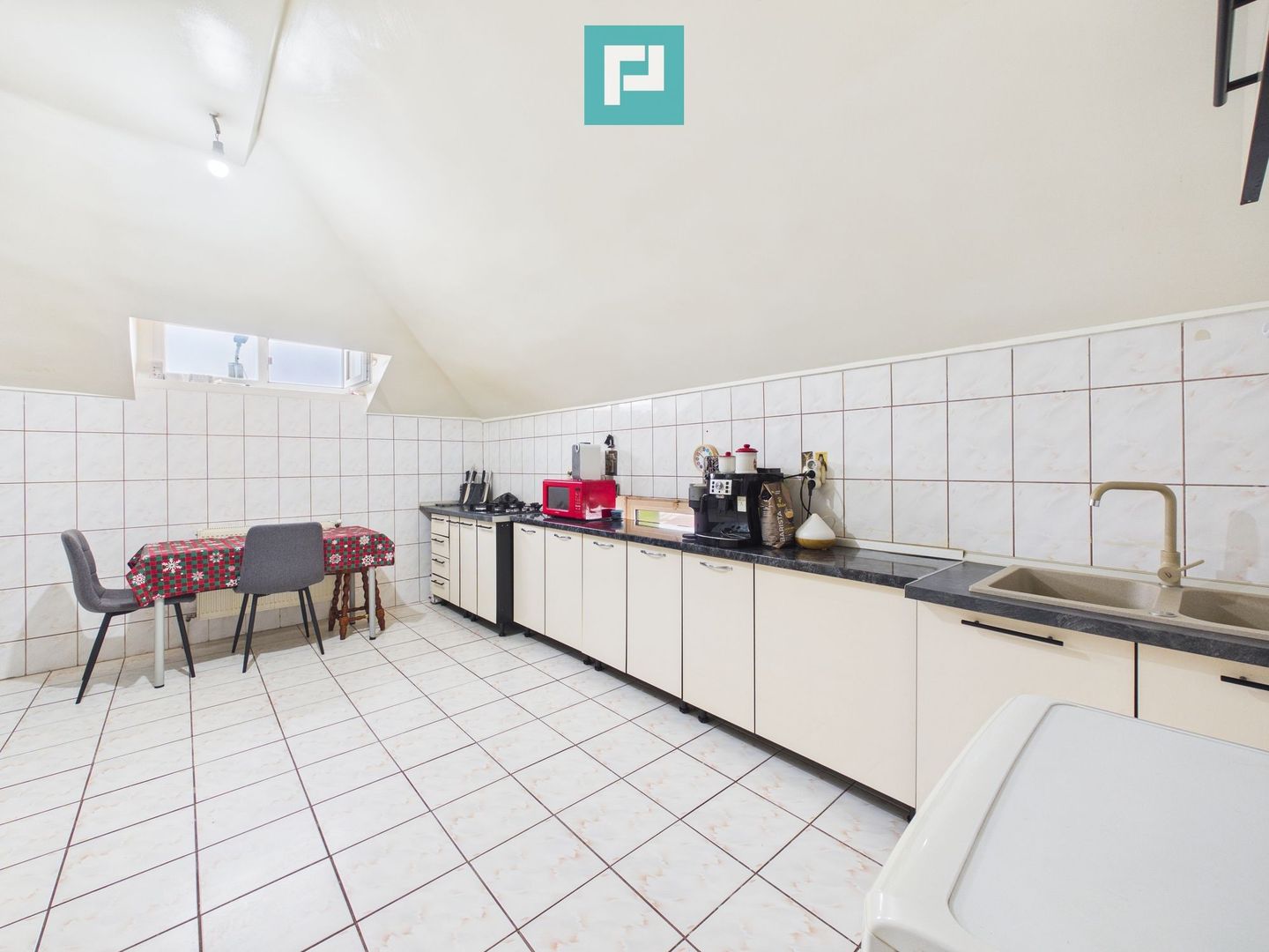 Casă cu teren 345 mp – metrou Laminorului - Poză 7