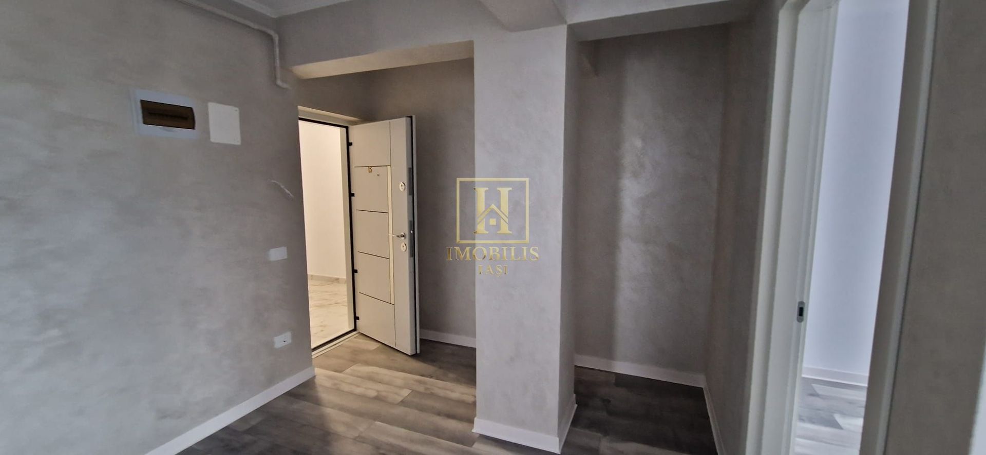 INTABULAT! Ap. 2 camere SD 84000 euro cu TVA si cu loc parcare inclus - Poză 3