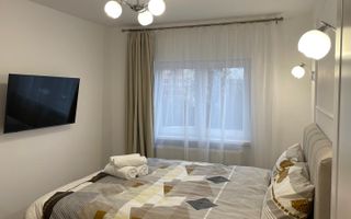 Apartament premium renovat 3 camere 2 bai etaj 1 si 2 boxe in Terezian - Poză 7