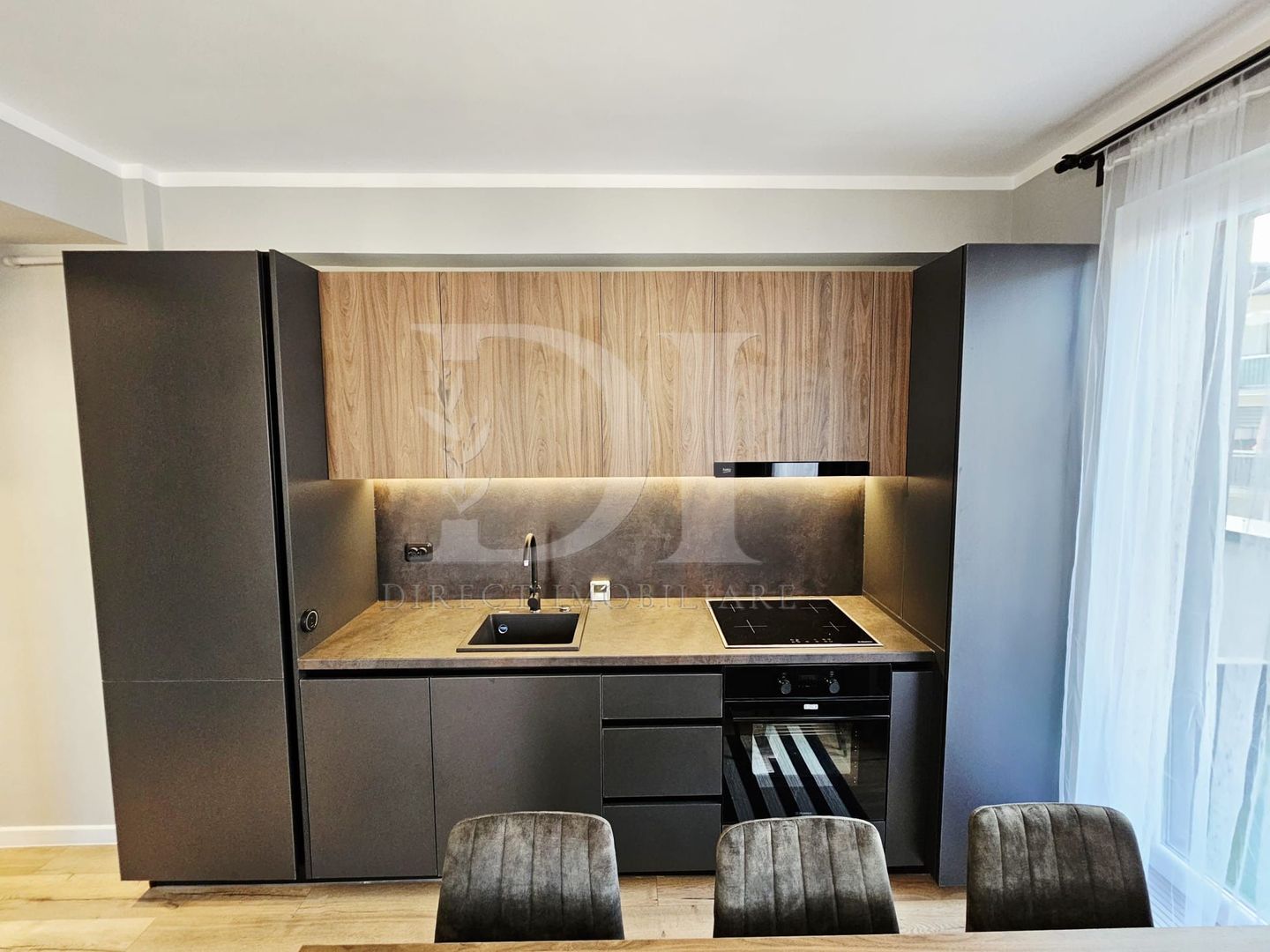 Apartament la cheie / terasa 25 mp / Zona Terra - Poză 5