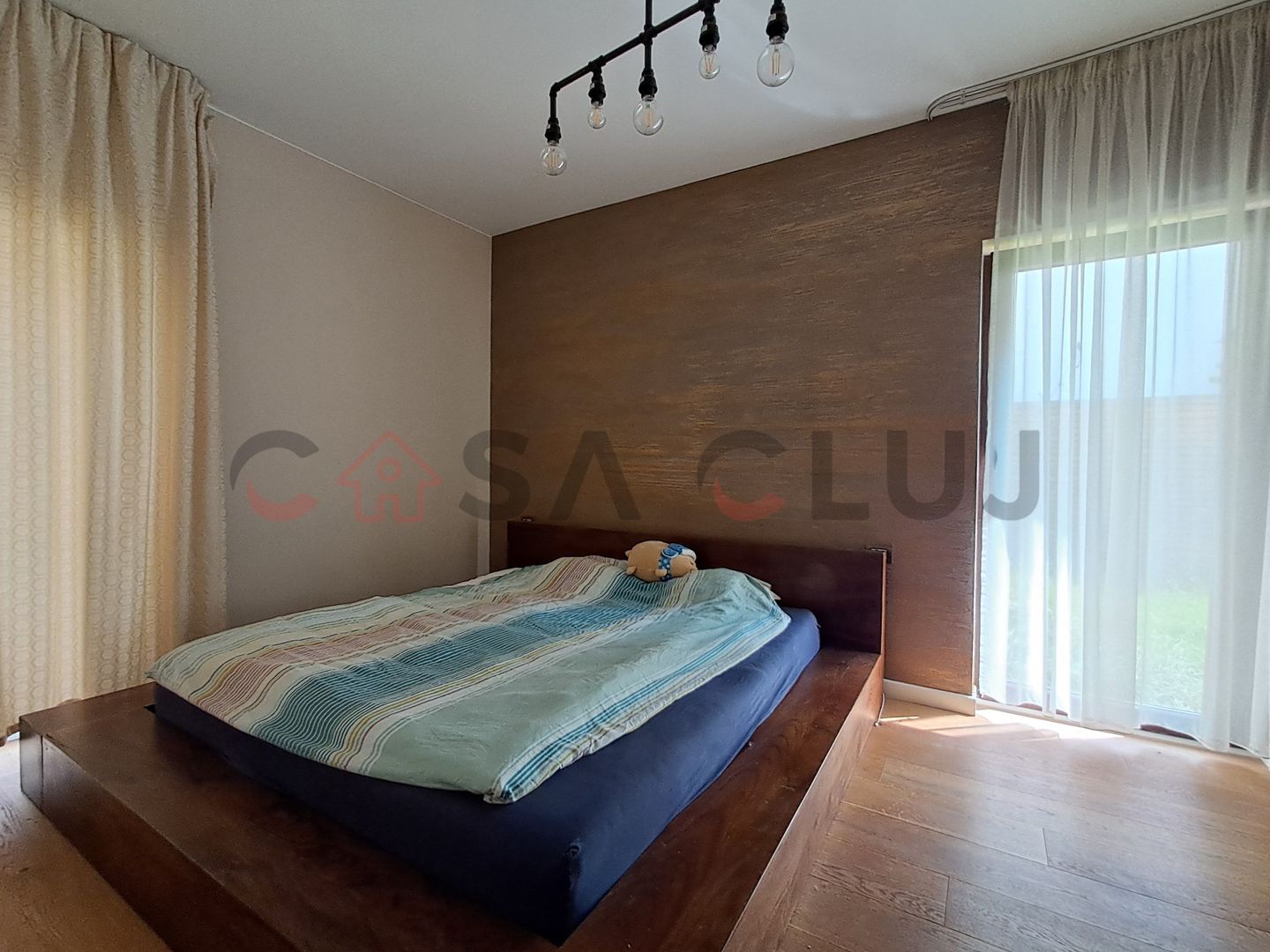 Apartament pe 2 nivele la vilă + Curte, Piscină, Saună și garaj, Gruia!! - Poză 7