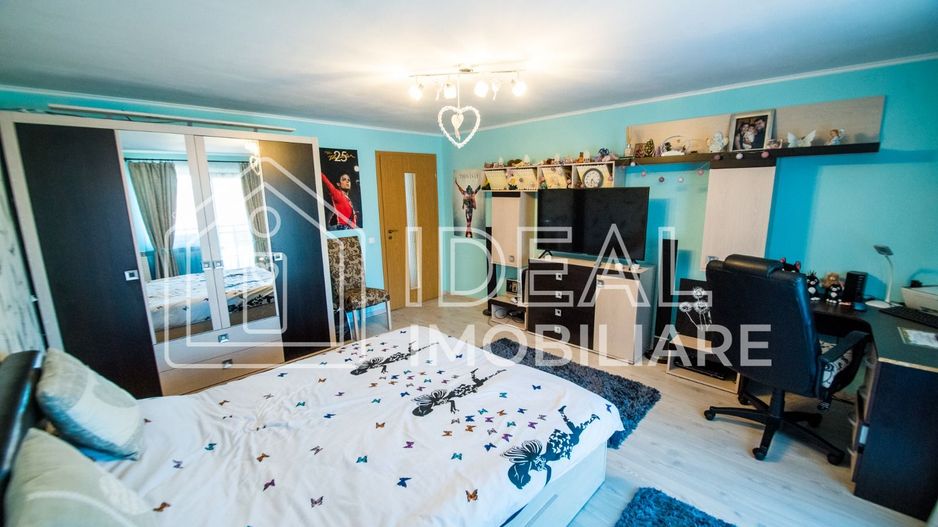 Casa Individuala cu 8 camere si 430 mp de curte, zona Calea Poplacii - Poză 34