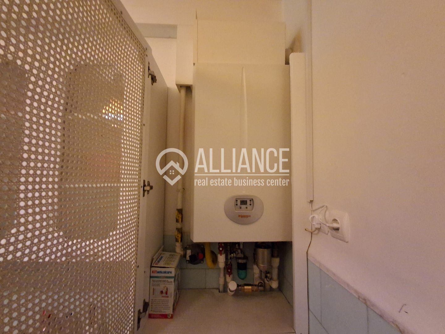 Constanta-Cazino: Garsonieră Decomandată în Inima Constanței - Poză 8