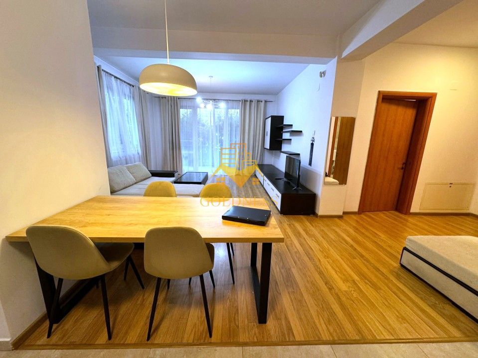 2 camere, Andrei Muresanu, Grand Hotel Italia, Trifoiului, Parcare - Poză 4