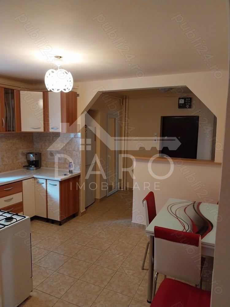 Apartament cu 3 camere - Poză 2