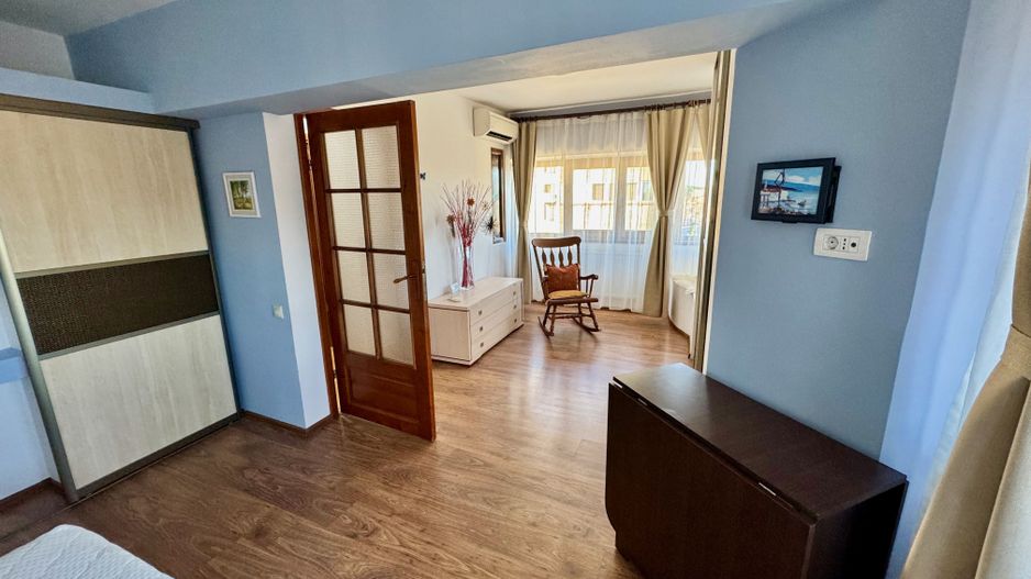 APARTAMENT SPATIOS SI LUMINOS - Poză 18