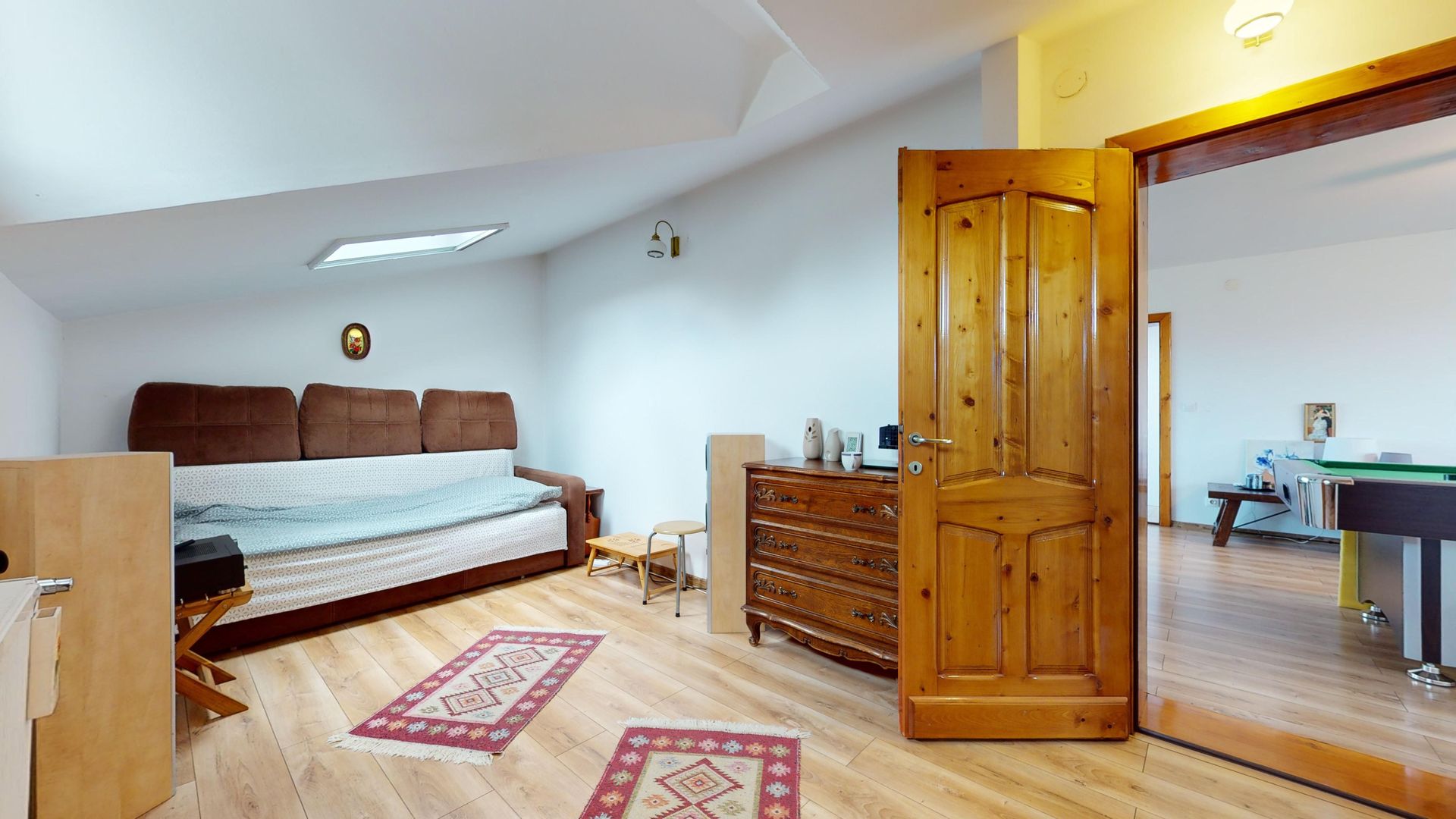 Casa cu 4 camere,237mp,zona strada Lunga - Poză 25