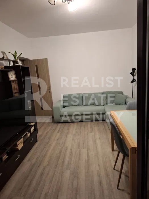 Vânzare, apartament cu 3 camere în zona Militari Residence - Poză 2