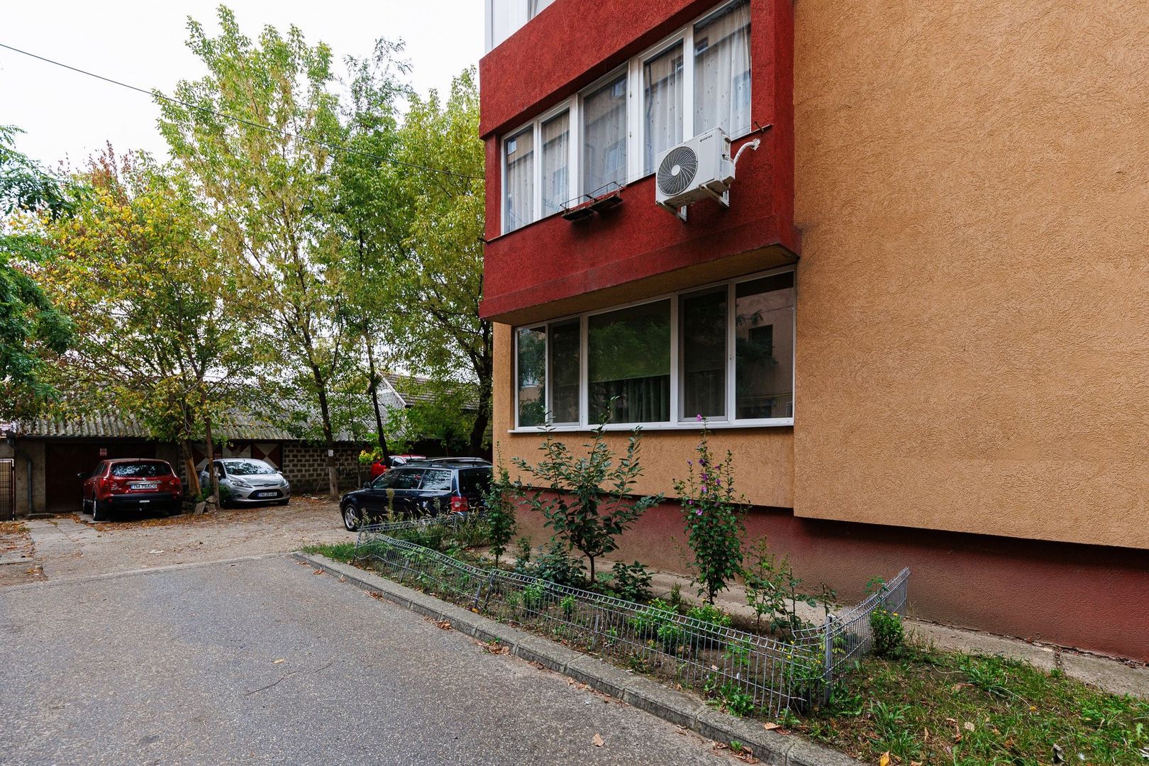 Garaj cu teren in proprietate de 91 mp | CF individual | Lipovei, Haga - Poză 9