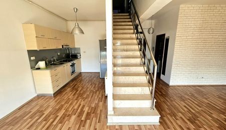 Apartament 3 camere penthouse de inchiriat.