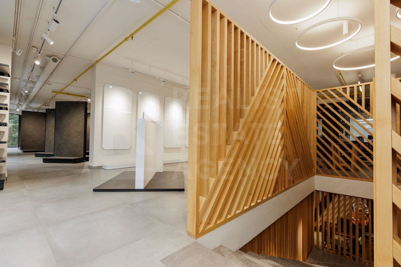 Chirie, spațiu comercial, amplasat în Ungheni, str. Mihai Eminescu - Poză 31