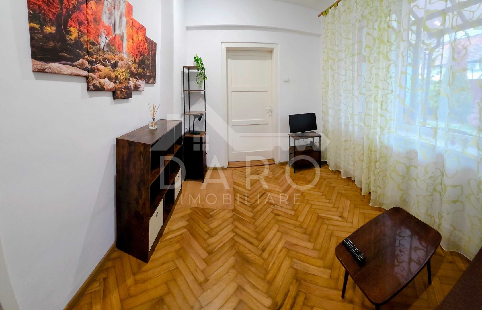 🏡 Închiriez ap. 2 camere 330€ – curte + terasă, zona semicentrală, - Poză 4