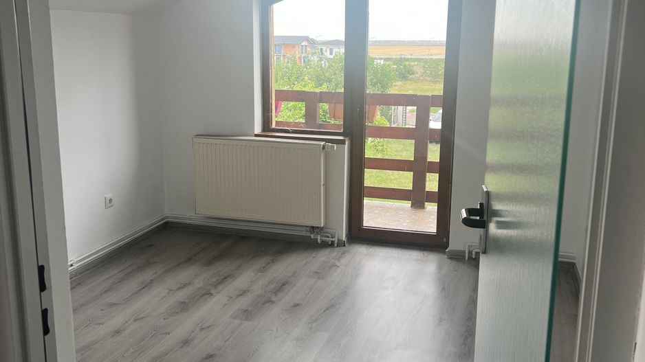 CASA DE VANZARE IN CARTIERUL PRIMAVERII -GIARMATA MARE - Poză 8