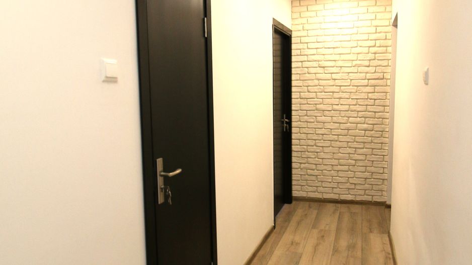 Centru Civic, 2 camere decomandate, etaj 1 - Poză 15