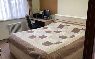 Apartament cu 3 camere Bulevardul Dacia - Poză 1