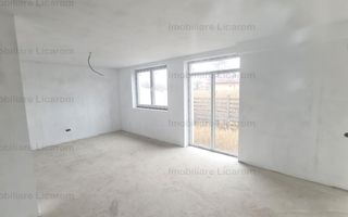 Vila Stupini P+E, 5 camere,curte,acces auto.(Parte Duplex) - Poză 9