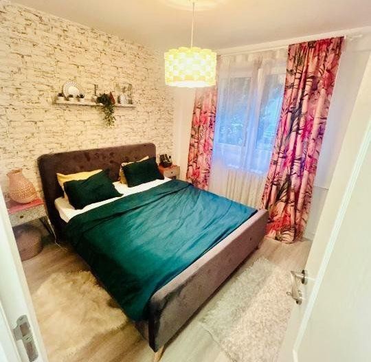 APARTAMENT LUX | TEIUL DOAMNEI - Poză 3