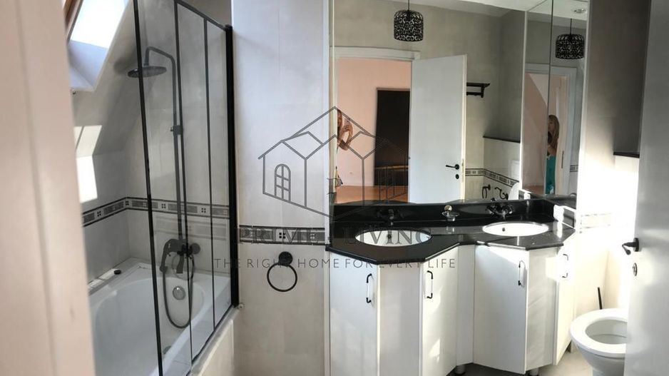 VILA CU 4 DORMITOARE IN COMPLEX REZIDENTIAL - Poză 9