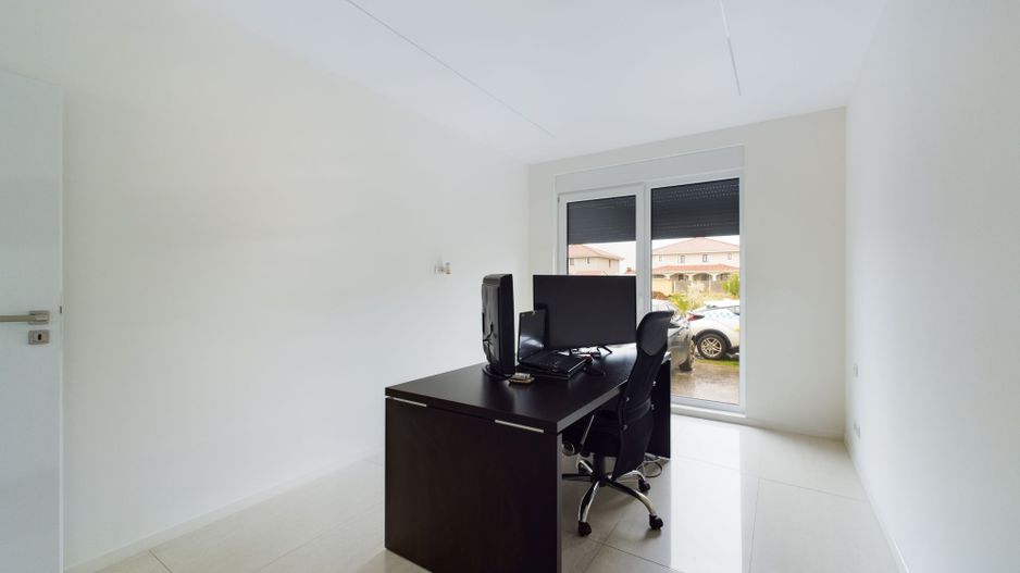 Duplex modern, mobilat si utilat in Dumbrăvița - Poză 14