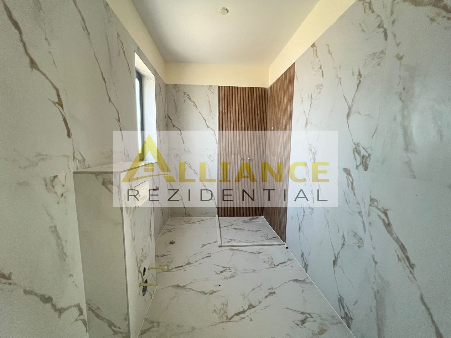 Casa Individuala - 4 camere - 300 MP TEREN-STR.MIORITA - Poză 11