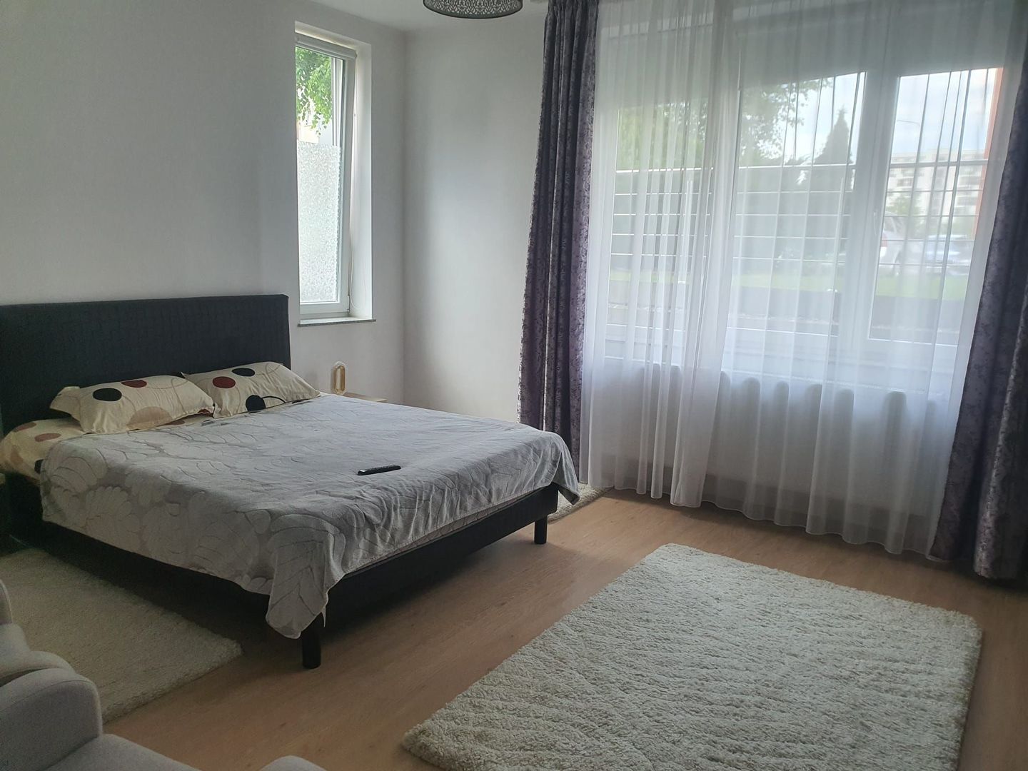 Apartament o cameră cu bucătărie separată - Doamna Stanca - Poză 1