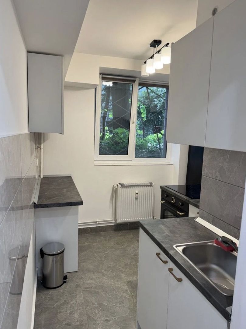 GARSONIERA - FLOREASCA, BLOC REABILITAT, MASIAN DE SPALAT VASE, MODERN - Poză 4