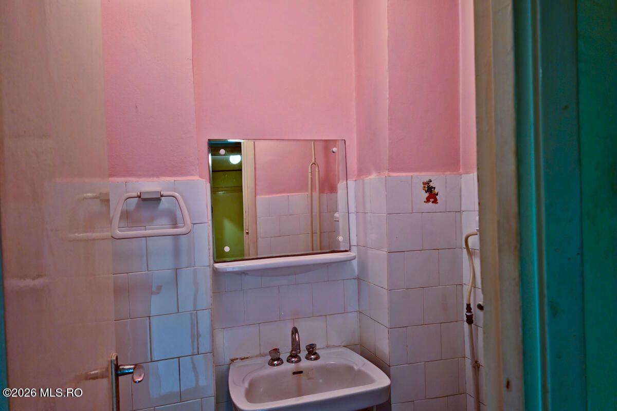 Circumvalatiunii - Gheorghe Lazar - 4 Camere, Etaj 3, 2 Bai, Centrala - Poză 15