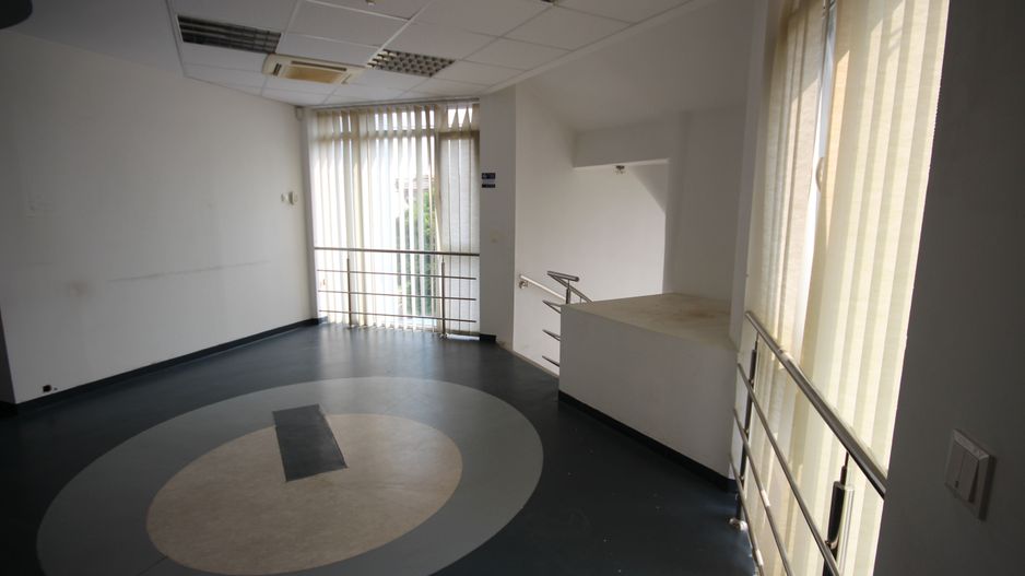 Cladire de birouri, SAD, parcare proprie, clinica medicala - Poză 4