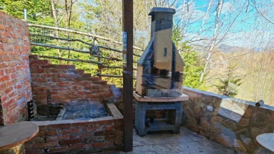 Casa / pensiune investitie sat Pestera, Moieciu, Bran - Poză 25